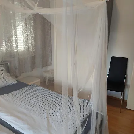 Monika Apartman